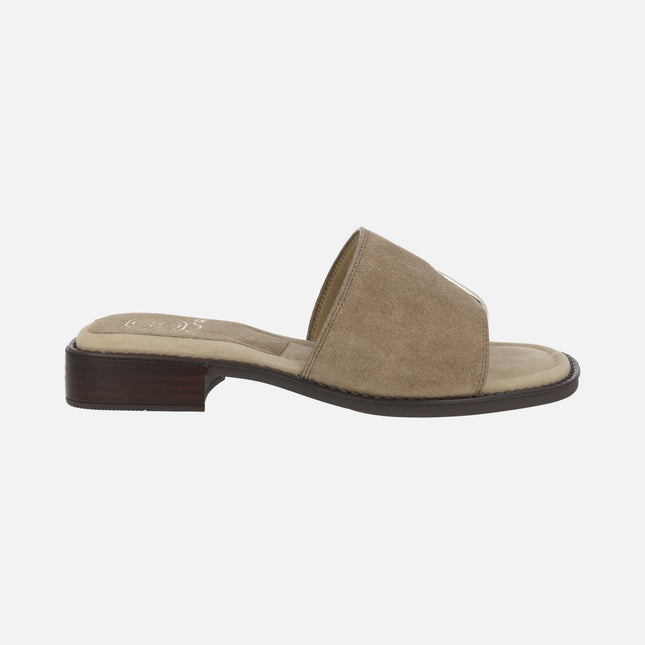 Sandalias Handy en serraje taupe con pieza para dedo