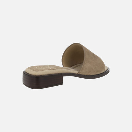 Sandalias Handy en serraje taupe con pieza para dedo