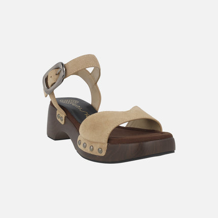 Sandalias de piel con pulsera al tobillo y tachas modelo Inca