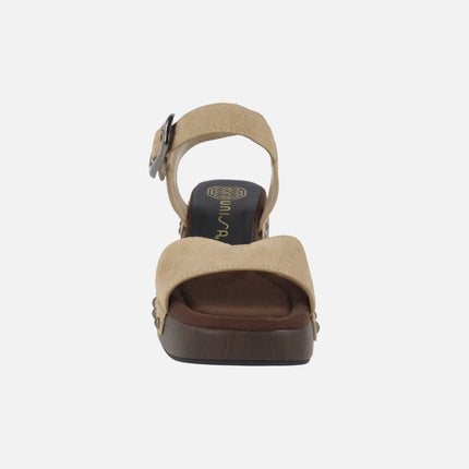 Sandalias de piel con pulsera al tobillo y tachas modelo Inca