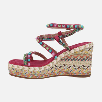 Raffia wedged sandals in fuchsia combination with multicolor details