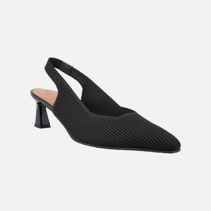 Zapatos de tacón corte salón destalonados con puntera afilada