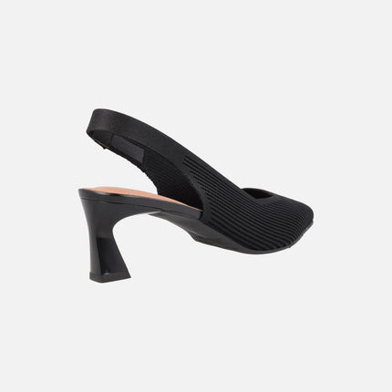 Zapatos de tacón corte salón destalonados con puntera afilada