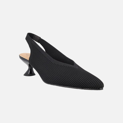 Zapatos corte salón destalonados con escote pico