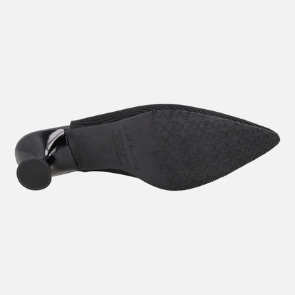 Zapatos corte salón destalonados con escote pico