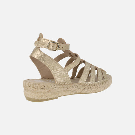 Zapatillas de esparto estilo romanas Mikonos en piel metalizada oro