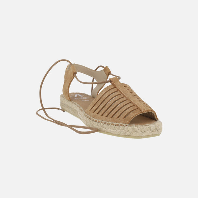 Zapatillas de esparto en serraje camel con cintas