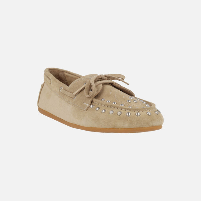 Náuticos de serraje con remaches plateados