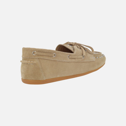 Náuticos de serraje con remaches plateados