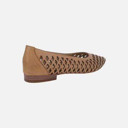 Leather ballerinas with openwork and sharp toe
