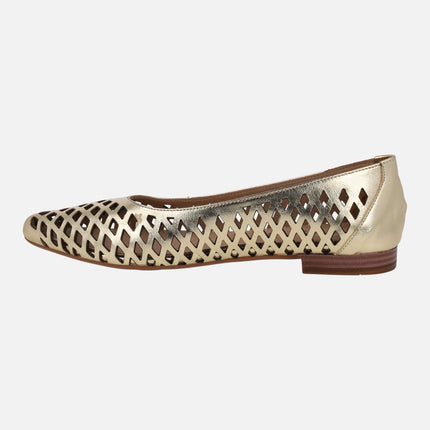Leather ballerinas with openwork and sharp toe