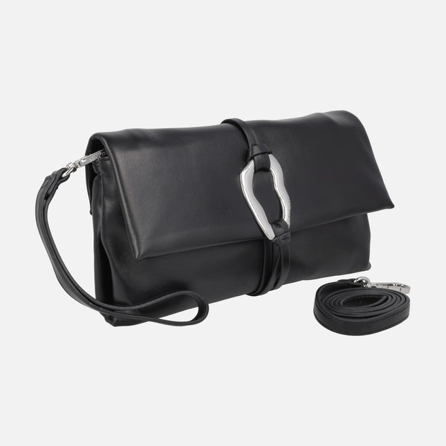 Carteras de mano efecto piel con bandolera incluída