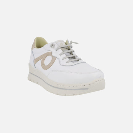 Deportivas blancas de piel con detalles beige y cordones elásticos