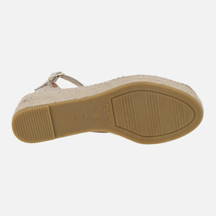 Zapatillas de esparto en piel con pulsera y plataforma