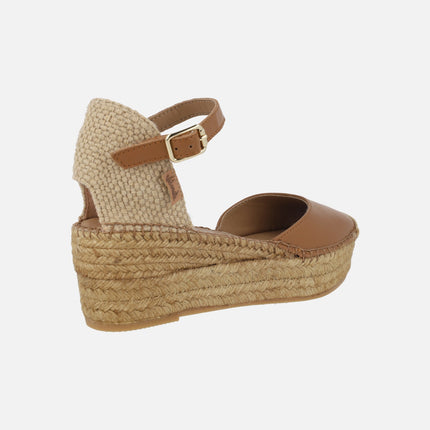 Zapatillas de esparto en piel con pulsera y plataforma