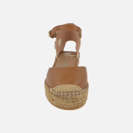 Zapatillas de esparto en piel con pulsera y plataforma