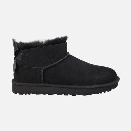 UGG Ultra mini Bailey Bow boots with bow detail