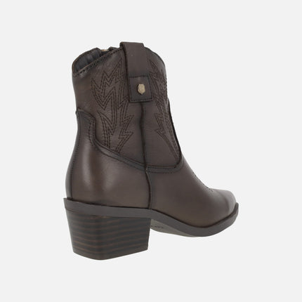 Cowboy-style leather ankle boots with embroidery detail