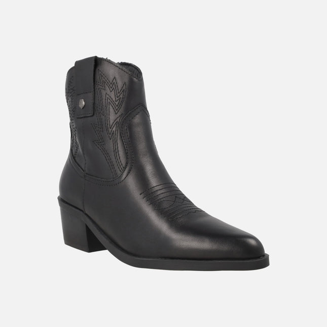 Cowboy-style leather ankle boots with embroidery detail