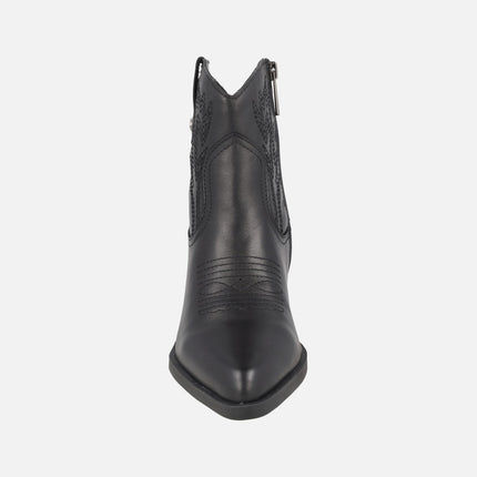Cowboy-style leather ankle boots with embroidery detail