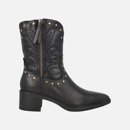 Low cowboy-style leather boots with studs and embroidery