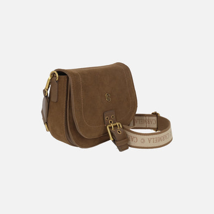 Bolsos bandolera multi material con tapa y hebilla