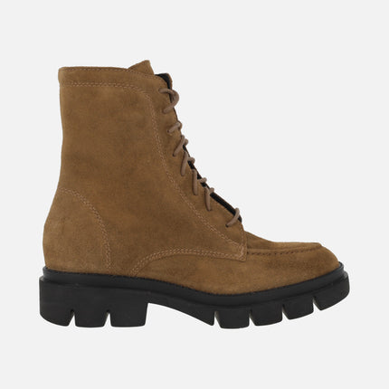 Botines de cordones para mujer en piel serraje con suela track