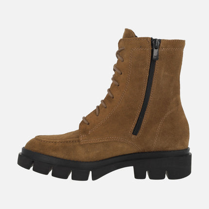 Botines de cordones para mujer en piel serraje con suela track