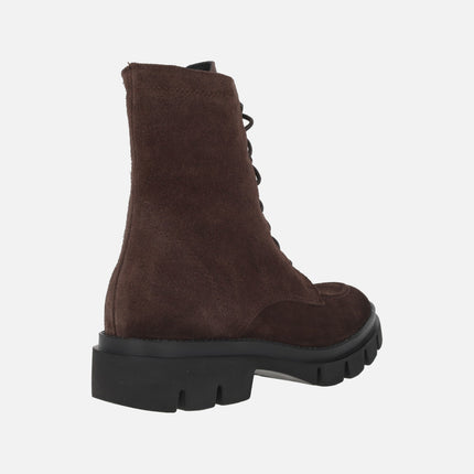 Botines de cordones para mujer en piel serraje con suela track