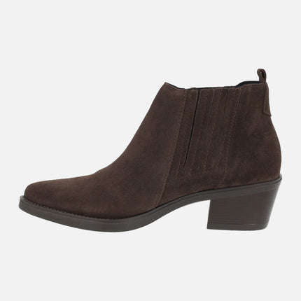 Botines chelsea de tacón estilo cowboy