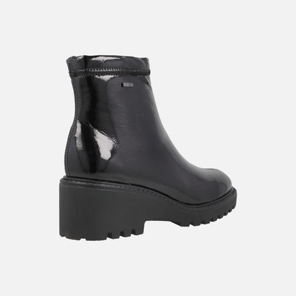 Botines negros de cuña con membrana V-DRY en tejido efecto charol
