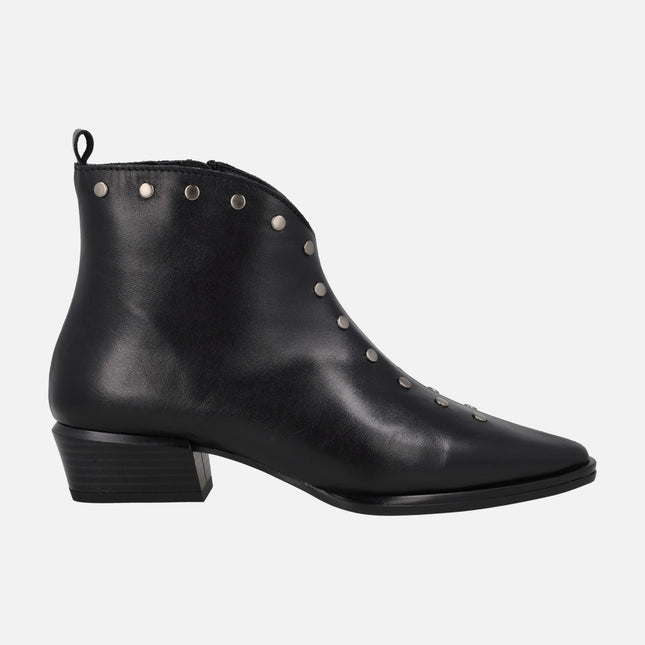 Low-heeled ankle boots with metal stud decoration