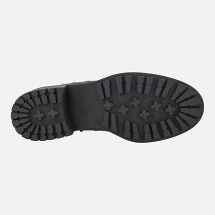 Botines Medina en piel negra con elásticos y tachas