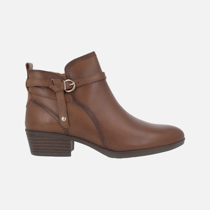 Daroca leather ankle boots with buckled strap detail