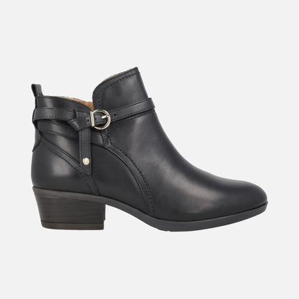 Daroca leather ankle boots with buckled strap detail