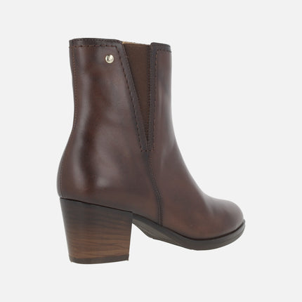 Zamora brown heeled ankle boots with elastic