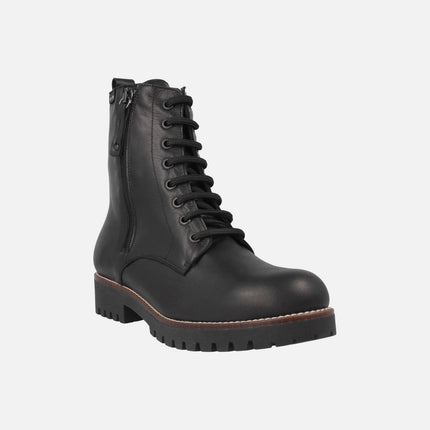 Black leather ankle boots for women with laces and exterior zipper