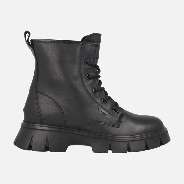 Black leather ankle boots with laces and GORE-TEX membrane