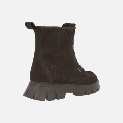 Botines de serraje marrón con lazo de terciopelo y membrana GORE-TEX