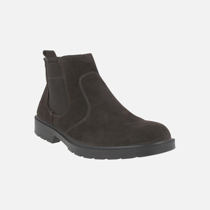 Brown Chelsea-inspired ankle boots for men with waterproof membrane