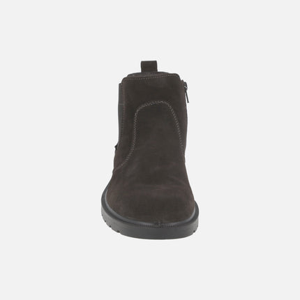 Brown Chelsea-inspired ankle boots for men with waterproof membrane