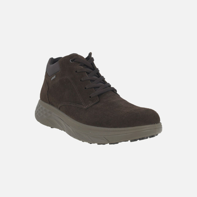 Brown suede ankle boots with waterproof membrane for men