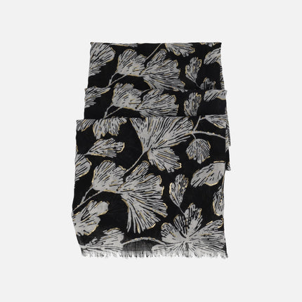 Printed scarves with gold details
