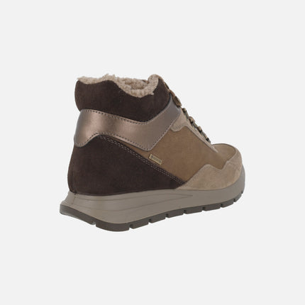 Deportivos abotinados para mujer en combinado marrón con membrana GORE-TEX