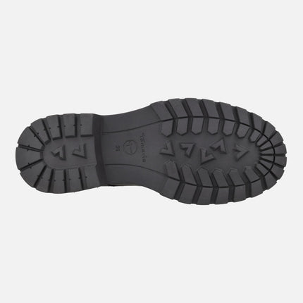 Women's lace-up shoes in black leather