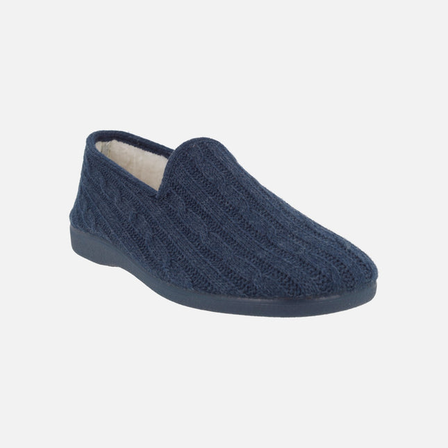 Closed house slippers for men in blue wool with sheepskin lining