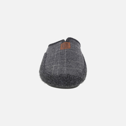 Barefoot house slippers for men in gray combination