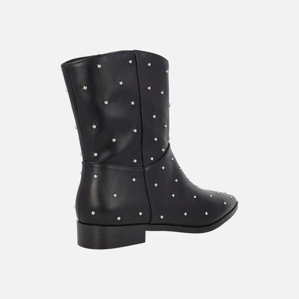 Botines negros con tachas plata