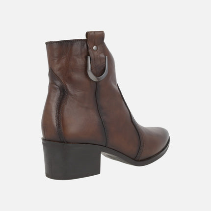 Botines de tacón para mujer en piel con puntera afilada estilo cowboy