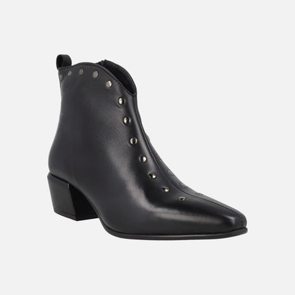 SILVIA ankle boots in black leather with silver studs